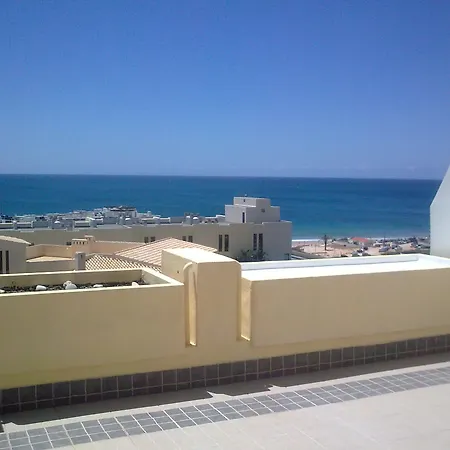 Magnolia Mar 3* ラゴス